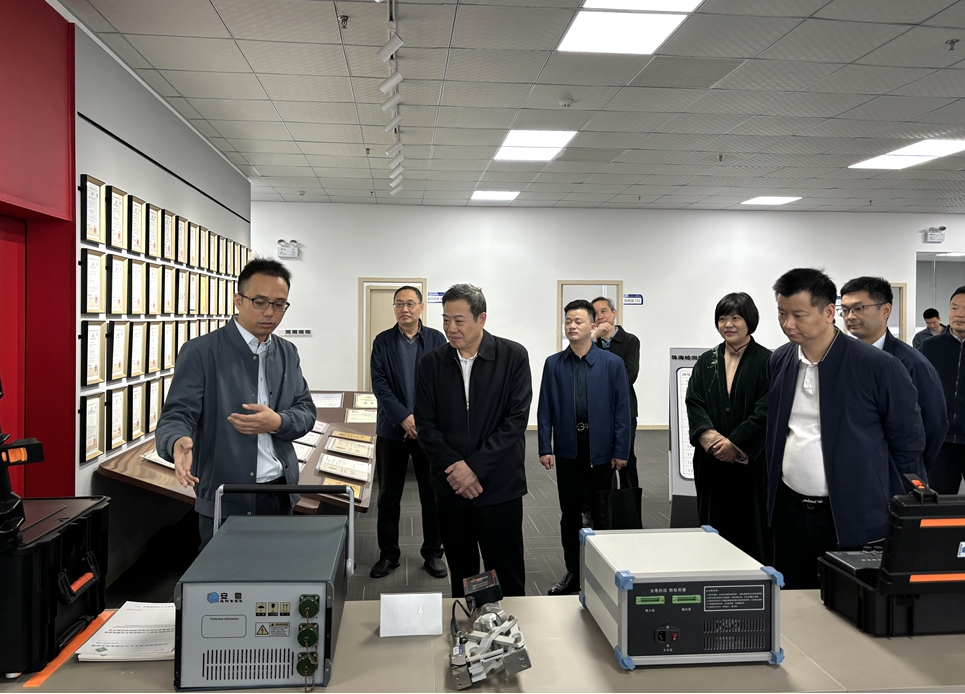 廣東省市場監管局個體私營企業黨委專職副書記李培忠一行蒞臨安粵公司調研指導工作